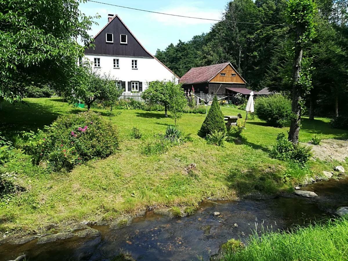 Lusatia Farm Лєшна Екстер'єр фото